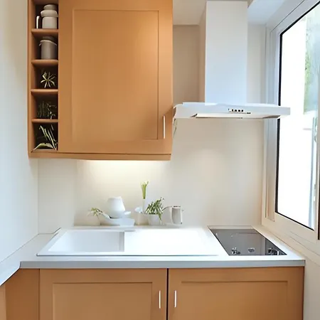 Apartment Off 